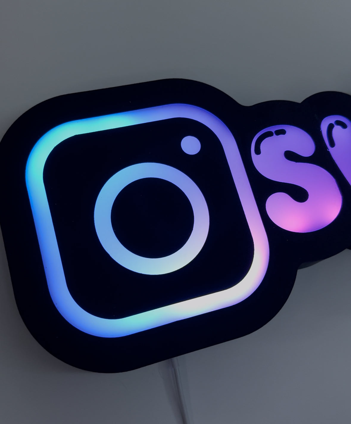 CUSTOM SCHRIFTZUG RGB LAMPE