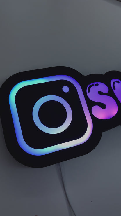 CUSTOM SCHRIFTZUG RGB LAMPE